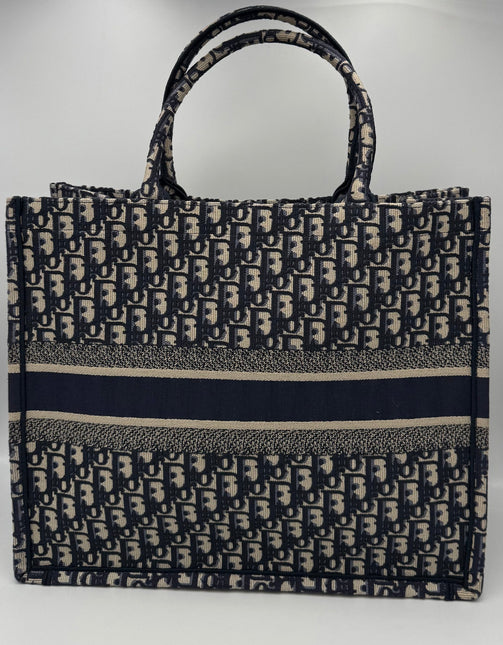 Dior TOTE BOOK Grande Tote