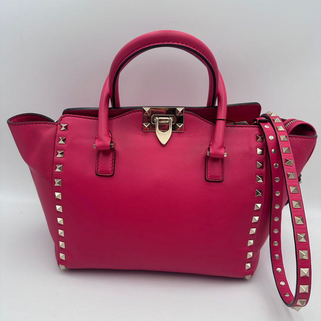 Valentino Garavani VALENTINO GARAVANI Rockstud Medium Pink Handbag