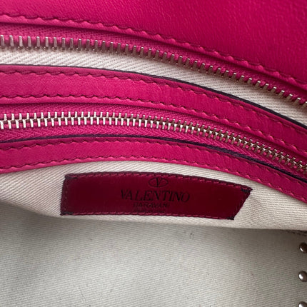 Valentino Garavani VALENTINO GARAVANI Rockstud Medium Pink Handbag