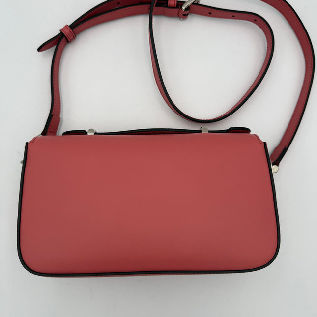 Gucci GUCCI GG Marmont in Leather Shoulder Bag