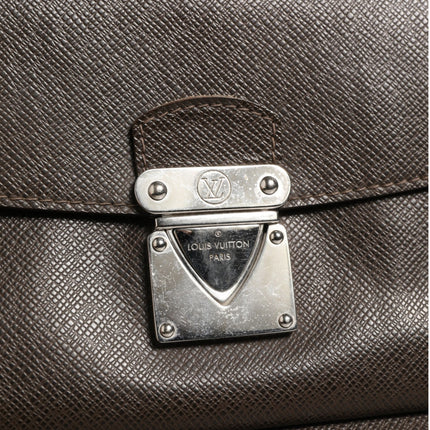 Louis Vuitton Belaia Clutch Taiga Leather