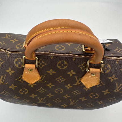 Louis Vuitton LOUIS VUITTON Speedy 30 Monogram Handbag