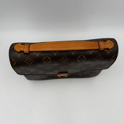 Louis Vuitton LOUIS VUITTON METIS Monogram Handbag