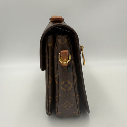 Louis Vuitton LOUIS VUITTON METIS Monogram Handbag