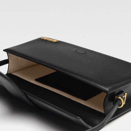 Jacquemus Black  leather Le Bambino Long bag